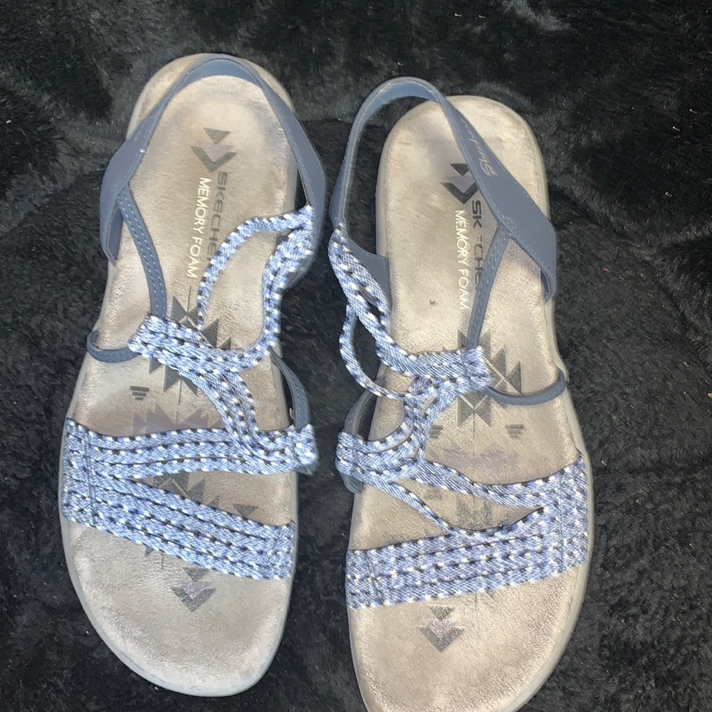 Skechers Memory foam size 10 sandals